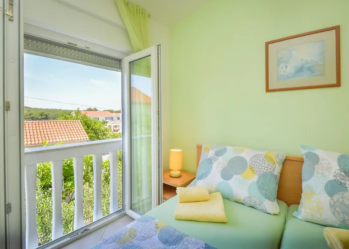 Darena By Interhome Sovlje